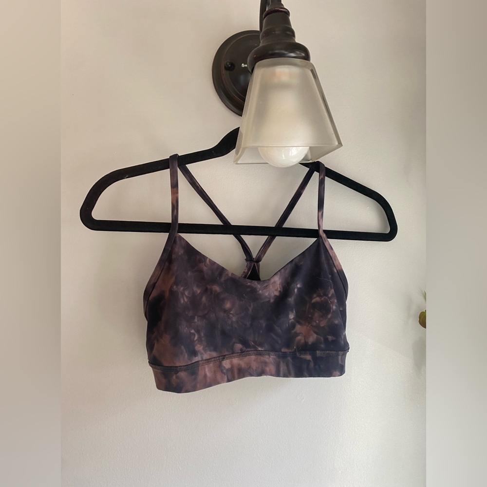 Lululemon sports bra